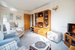 Lounge- click for photo gallery